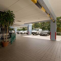 Hotel 81 Princess городской автобус