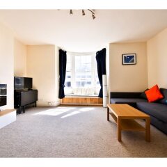 Отель Quiet Flat for 4 With Sea View in Central Brighton комната для гостей фото 3