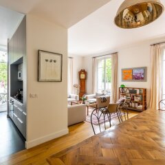 Отель Sophisticated Home close to the Museums Франция, Париж - отзывы, цены и фото номеров - забронировать отель Sophisticated Home close to the Museums онлайн комната для гостей фото 5