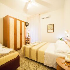 Hotel Lily Римини комната для гостей фото 3