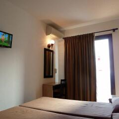 Отель Hostal Horizonte Испания, Сан-Антони-де-Портмань - 1 отзыв об отеле, цены и фото номеров - забронировать отель Hostal Horizonte онлайн фото 2