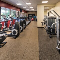 Отель Hilton Washington DC/Rockville Hotel & Executive Meeting Center США, Роквилль - отзывы, цены и фото номеров - забронировать отель Hilton Washington DC/Rockville Hotel & Executive Meeting Center онлайн фитнесс-зал фото 4