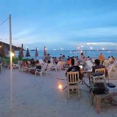 Отель Tawaen Beach Resort пляж
