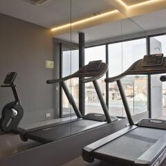 Отель MH Apartments Barcelona Испания, Барселона - отзывы, цены и фото номеров - забронировать отель MH Apartments Barcelona онлайн фитнесс-зал