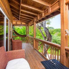 Tree House on Linda Vista Drive in Roatan, Honduras from 484$, photos, reviews - zenhotels.com balcony