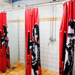 Отель City Backpackers Apartments Швеция, Стокгольм - отзывы, цены и фото номеров - забронировать отель City Backpackers Apartments онлайн спортивное сооружение