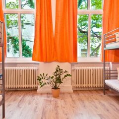 Отель Sleepcheaphostel Германия, Берлин - отзывы, цены и фото номеров - забронировать отель Sleepcheaphostel онлайн комната для гостей фото 2