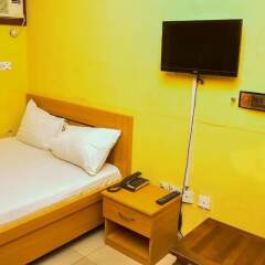 K-Yellow Hotel & Resort сейф в номере