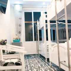 Отель Babycat Guesthouse & Cafe Вьетнам, Халонг - отзывы, цены и фото номеров - забронировать отель Babycat Guesthouse & Cafe онлайн помещение для мероприятий фото 2