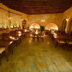 Blue Valley Cave Hotel питание