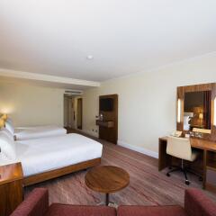 DoubleTree by Hilton Hotel Dartford Bridge комната для гостей