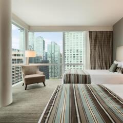 Отель Coast Coal Harbour Hotel Канада, Ванкувер - отзывы, цены и фото номеров - забронировать отель Coast Coal Harbour Hotel онлайн балкон