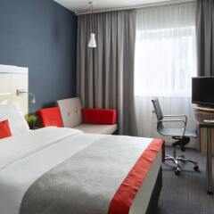 Отель Holiday Inn Express Frankfurt Messe комната для гостей фото 4