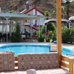 Mithat Motel Турция, Чавушкёй - отзывы, цены и фото номеров - забронировать отель Mithat Motel онлайн бассейн фото 2