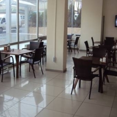 Educa Hostel Airport питание