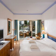 Отель Paphos Gardens Holiday Resort Кипр, Пафос - 1 отзыв об отеле, цены и фото номеров - забронировать отель Paphos Gardens Holiday Resort онлайн комната для гостей фото 3