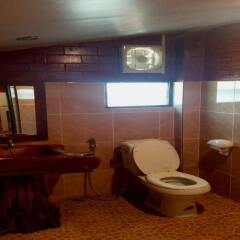 Отель Sasithorn Garden View Resort ванная
