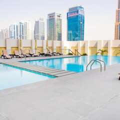 Отель Stunning 4 BDR Penthouse in Dubai Marina бассейн