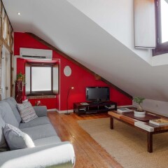 Отель Alecrim 4 · Bright Tailor Made in the Heart of Lisbon Лиссабон комната для гостей фото 2