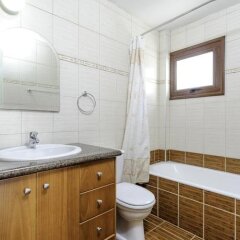Отель Zouvanis Luxury Villas Кипр, Протарас - отзывы, цены и фото номеров - забронировать отель Zouvanis Luxury Villas онлайн ванная