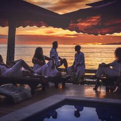 Отель First Landing Beach Resort & Villas развлечения