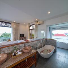Отель M2luxe Nipa Riverside Hoian ванная