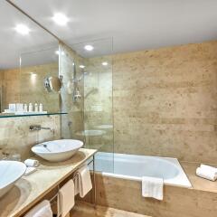 Gran Hotel Domine Bilbao 5* Представительский номер с различными типами кроватей