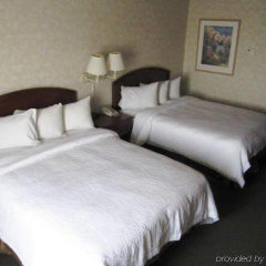 La Quinta Inn & Suites by Wyndham Boise Towne Square in Boise, United States of America from 158$, photos, reviews - zenhotels.com guestroom photo 5