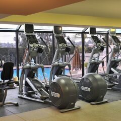 Отель Hilton Orange County/Costa Mesa фитнесс-зал фото 3