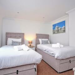 Апартаменты Celebrity Apartments Brighton Queens комната для гостей фото 2