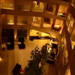Отель Avalon Courtyard Residence Suites балкон