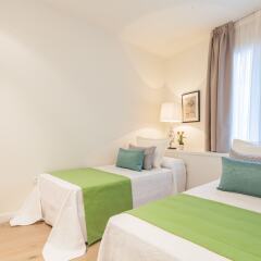 Отель Home Club Fuencarral I комната для гостей