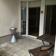 Отель KN Kahtan Boarding House Мюнхен бассейн