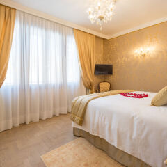 Апартаменты Ai Patrizi Venezia - Luxury Apartments комната для гостей фото 4