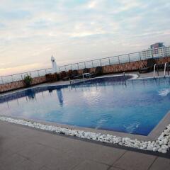 Pearl Grand Hotel бассейн