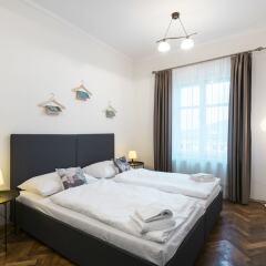 Апартаменты Hybernska Apartments комната для гостей фото 2