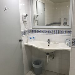 Sunbay Hotel in Christ Church, Barbados from 173$, photos, reviews - zenhotels.com bathroom photo 2