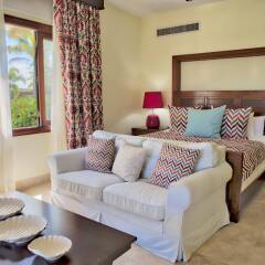 Отель Xeliter Golden Bear Lodge & Golf - Free WiFi, Cap Cana Доминикана, Пунта Кана - отзывы, цены и фото номеров - забронировать отель Xeliter Golden Bear Lodge & Golf - Free WiFi, Cap Cana онлайн комната для гостей фото 5