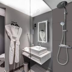 Отель Novotel Sharjah Expo Center ОАЭ, Шарджа - отзывы, цены и фото номеров - забронировать отель Novotel Sharjah Expo Center онлайн ванная