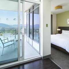Отель Element Vancouver Metrotown Канада, Бурнаби - отзывы, цены и фото номеров - забронировать отель Element Vancouver Metrotown онлайн балкон