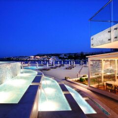 Eden Roc Resort Hotel с домашними животными
