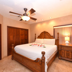 Infinity Bay Spa & Beach Resort in Roatan, Honduras from 376$, photos, reviews - zenhotels.com guestroom photo 2