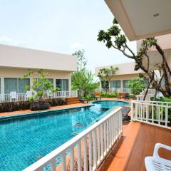 Отель Kabantamor at Hua Hin бассейн