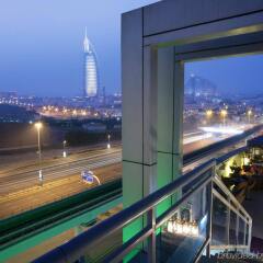 Отель Holiday Inn Dubai - Al Barsha балкон