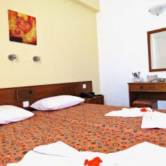 Maritime Hotel Aprts комната для гостей