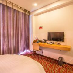 168 Impression Hotel комната для гостей