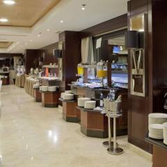Hotel Valencia Center питание