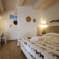 Отель B&B Ceresà Лорето сейф в номере