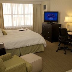 Отель Hampton Inn & Suites Chicago Downtown спа