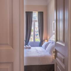 Отель Home and Art Suites комната для гостей фото 2